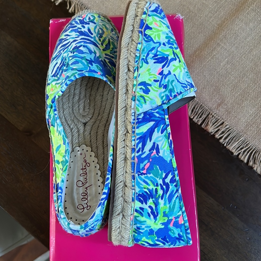 Lilly Pulitzer espadrille slip ons - size 7. NWT!